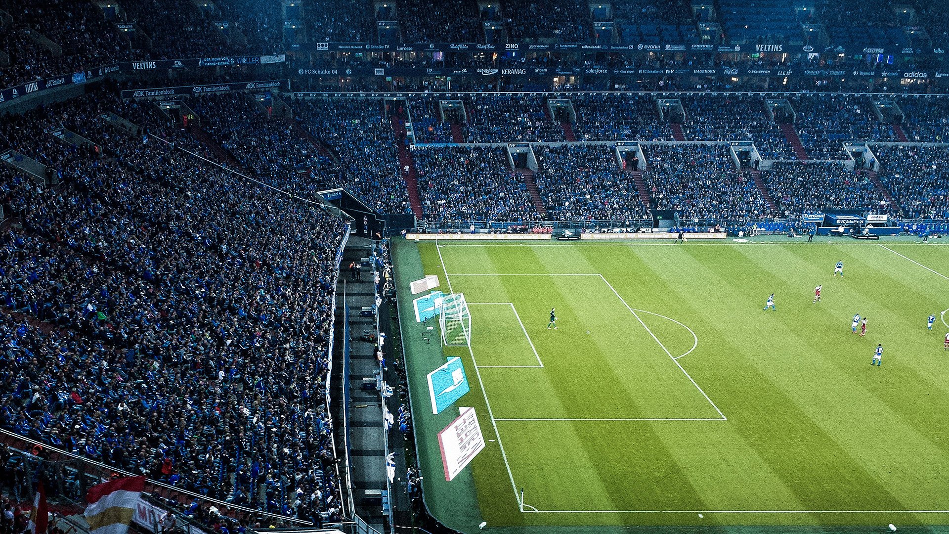 “西甲战局再掀高潮，强队纷纷冲击榜首”，西甲ds